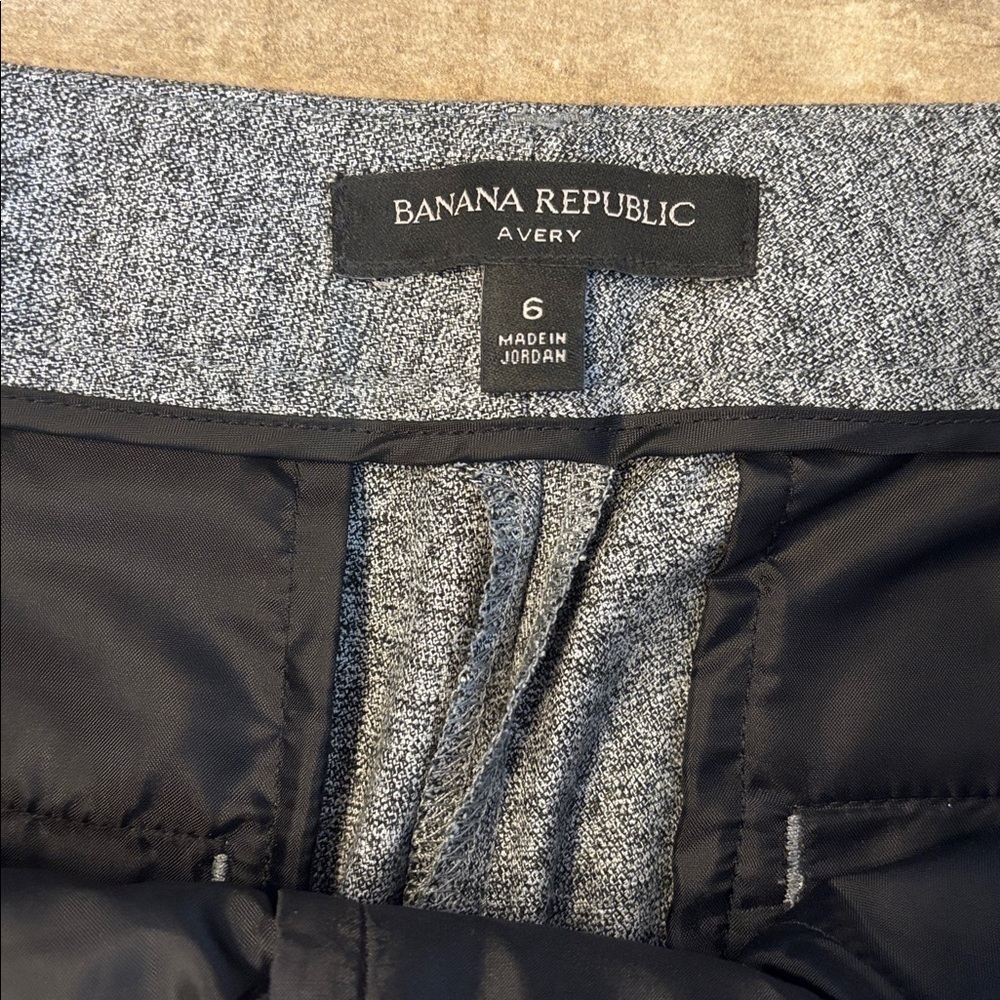 Banana Republic Women’s Avery Charcoal Dress Pants - Picture 3 of 4